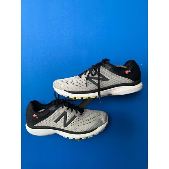 New Balance Mens 860 V10 M860D10 Gray Black Volt Running Shoe Sneakers Size 13 - Picture 2 of 6